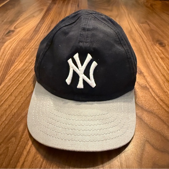 Black and Gray New York Yankees Infant Baseball Cap - Picture 1 of 4